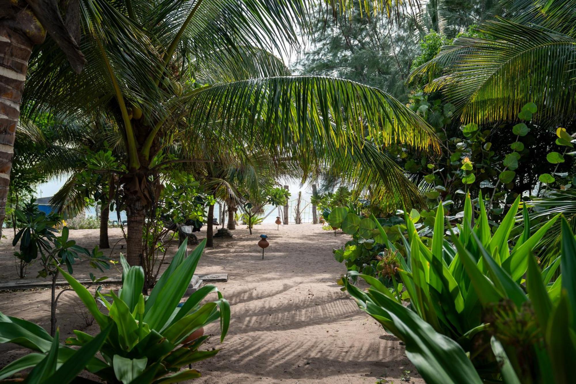 Amanta Beach Nilaveli Eksteriør billede