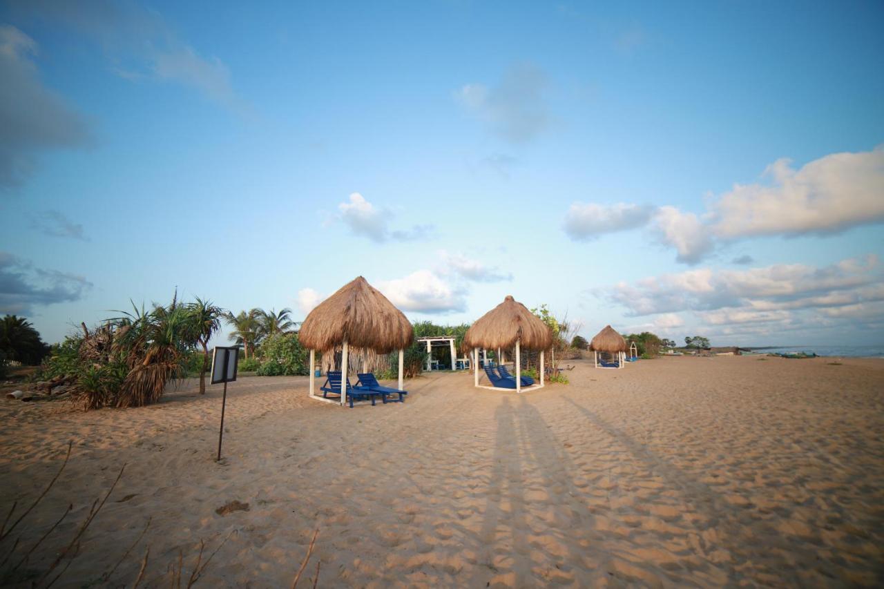 Amanta Beach Nilaveli Eksteriør billede